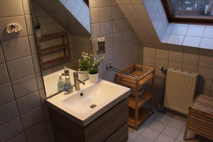 Ferienwohnung-Nils-Holgerson-Mit-Balkon-Zwischen-Strand-Wald-Wiese-Im-Suedosten-Der-Insel-Ruegen Gustow  Eksteriør billede