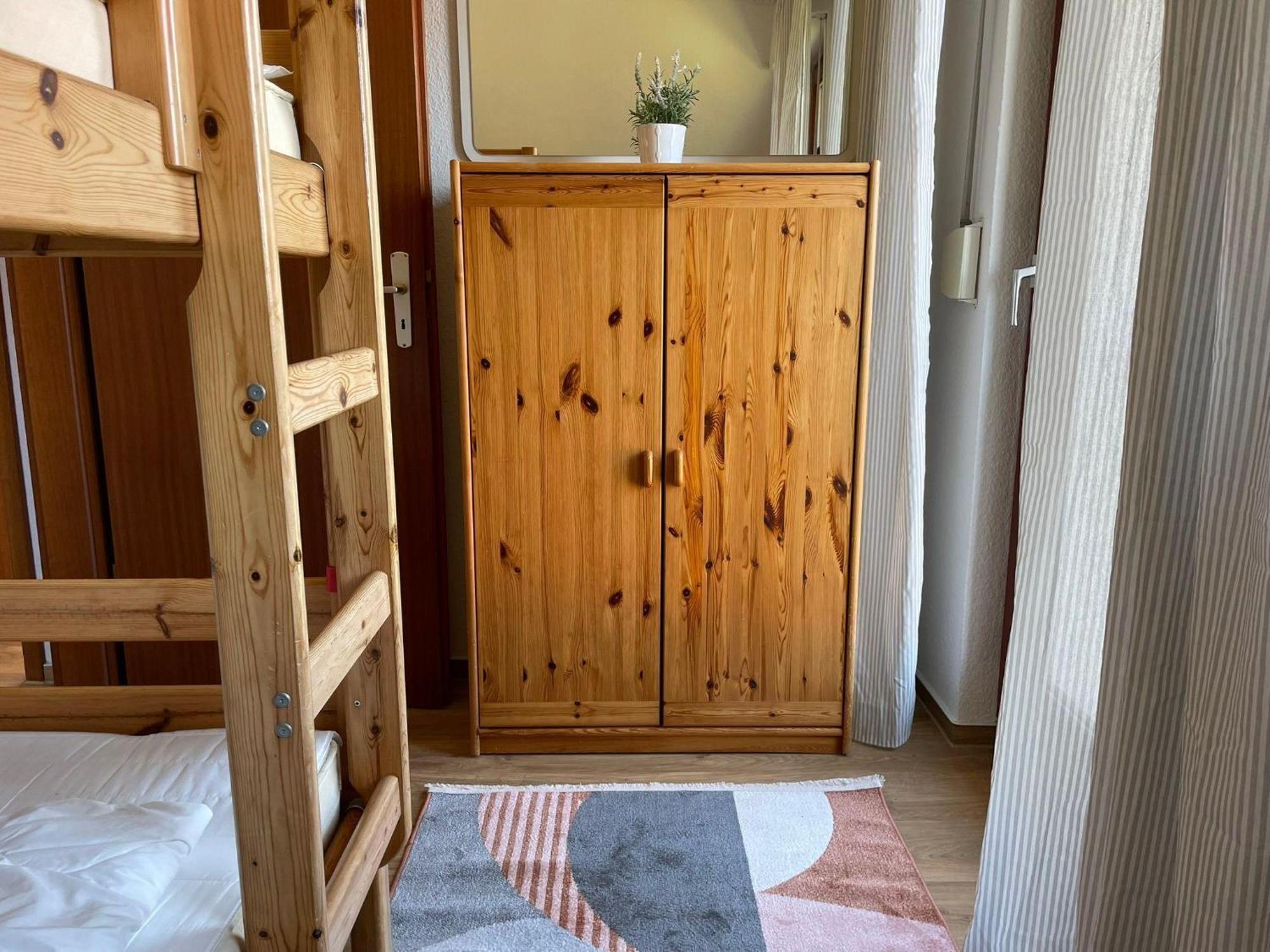 Ferienwohnung-Nils-Holgerson-Mit-Balkon-Zwischen-Strand-Wald-Wiese-Im-Suedosten-Der-Insel-Ruegen Gustow  Eksteriør billede